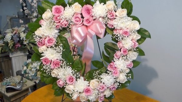 Wreath 16