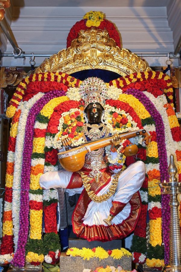 Temple Garlands - TG 039